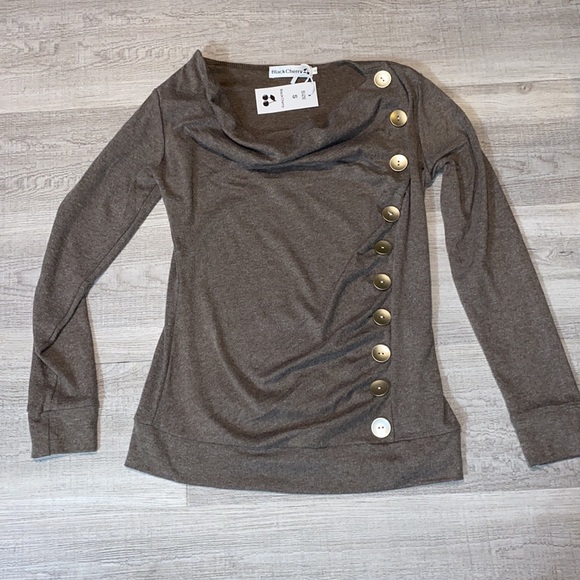 NWT Super Cute Maternity/Breast Feeding Top - Picture 7 of 10